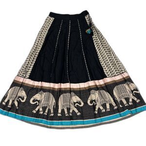 Maxi Skirt Womens Medium Black Beige Elephant Long Modest Art Stretch Festival